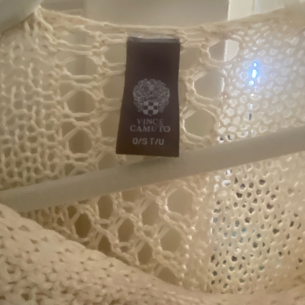 Crochet shawl - Picture 3 of 5